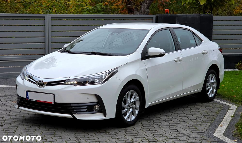 Toyota Corolla 1.6 Premium - 4