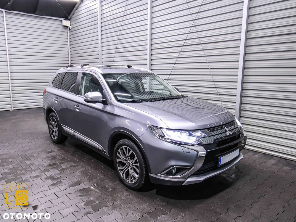 Mitsubishi Outlander 2.0 Instyle Navi 4WD CVT - 6
