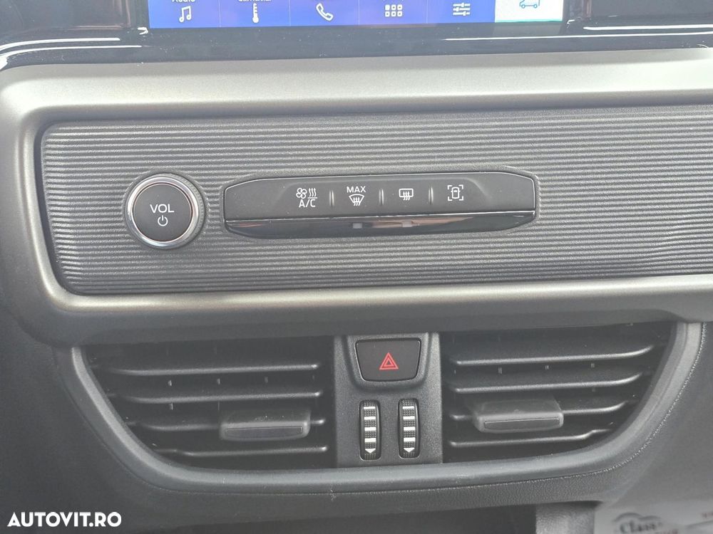 Ford Transit Connect 1.5 EcoBlue 100CP 8AT DCIV SWB(L1) Trend - 18