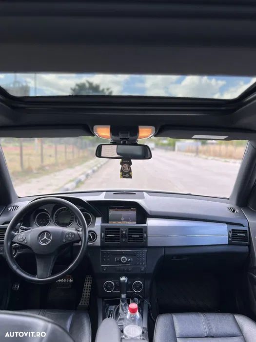 Mercedes-Benz GLK - 2