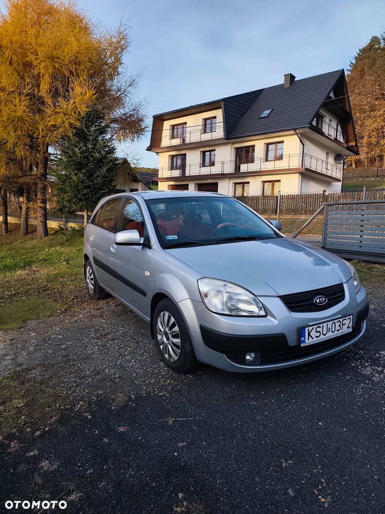 Kia Rio - 2