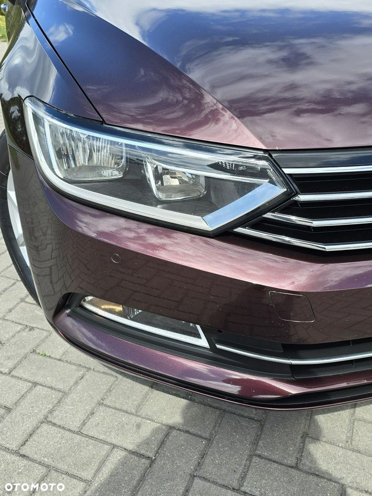 Volkswagen Passat - 4