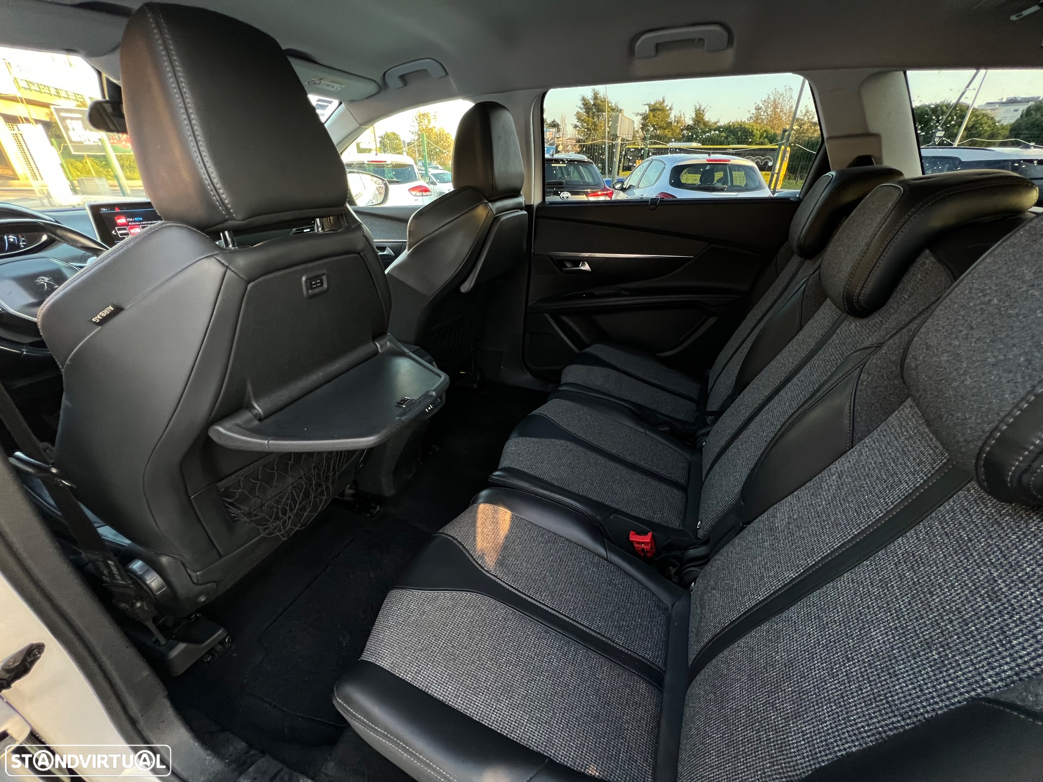 Peugeot 5008 1.5 BlueHDi Allure - 13