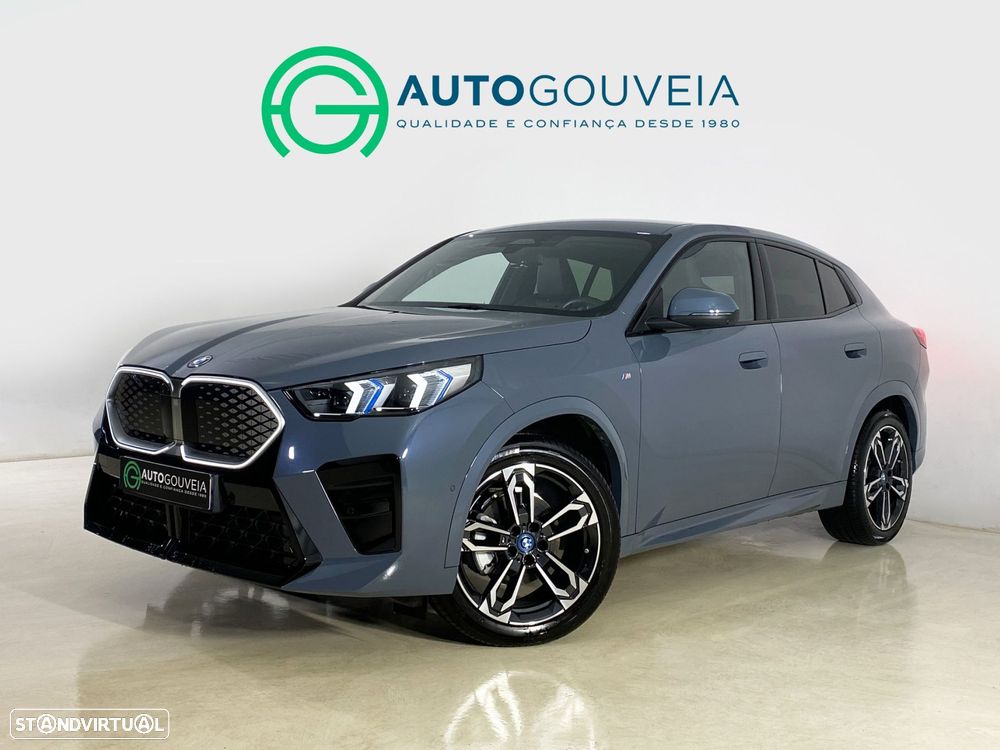 BMW iX2 eDrive20 Pack Desportivo M - 1