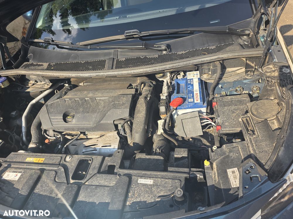Peugeot 5008 1.6 Puretech Turbo s&s EAT8 Allure - 12