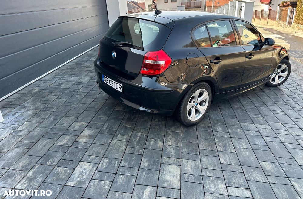 BMW Seria 1 118d - 12