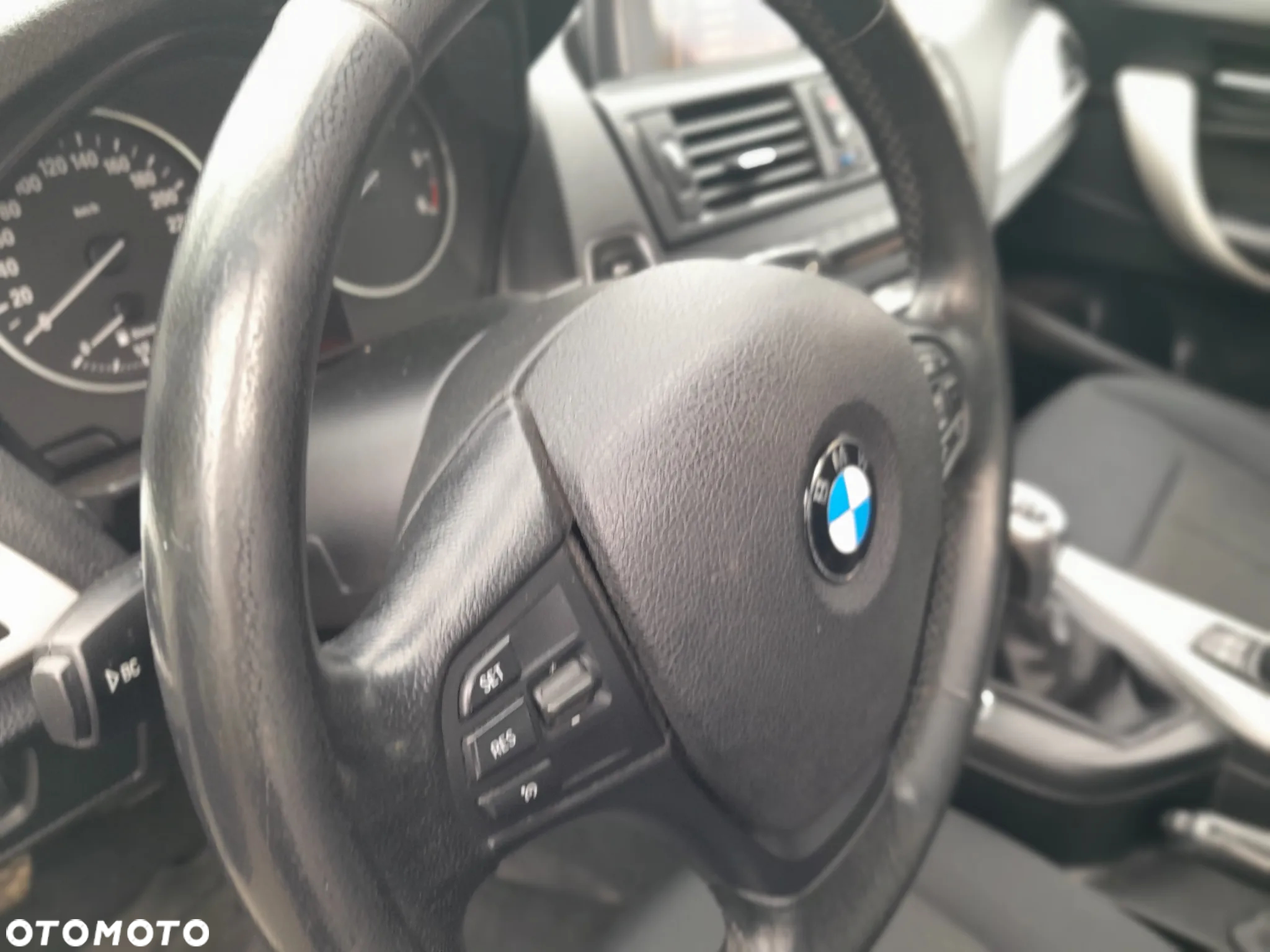 BMW Seria 1 116d - 17