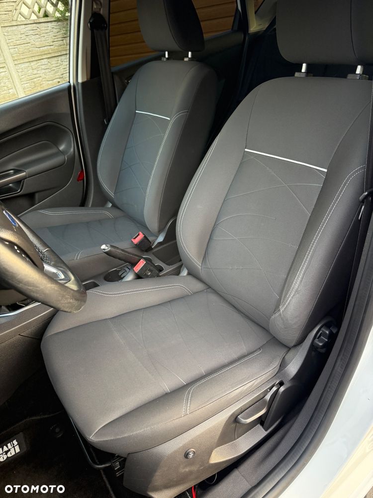 Ford Fiesta - 26