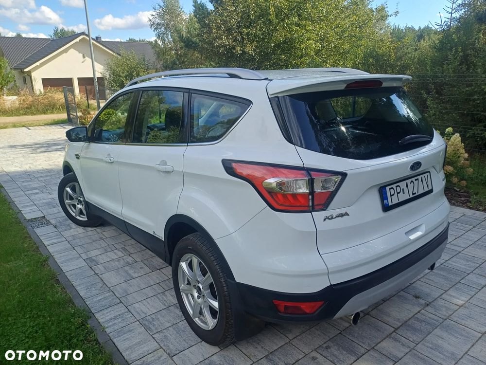 Ford Kuga 1.5 EcoBoost 2x4 Titanium - 6