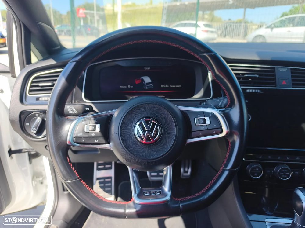 VW Golf 2.0 TSI GTI DSG - 8