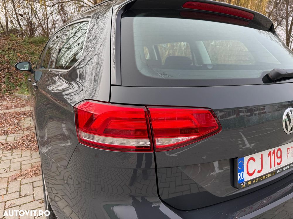 Volkswagen Passat Variant 2.0 TDI (BlueMotion Technology) Comfortline - 14