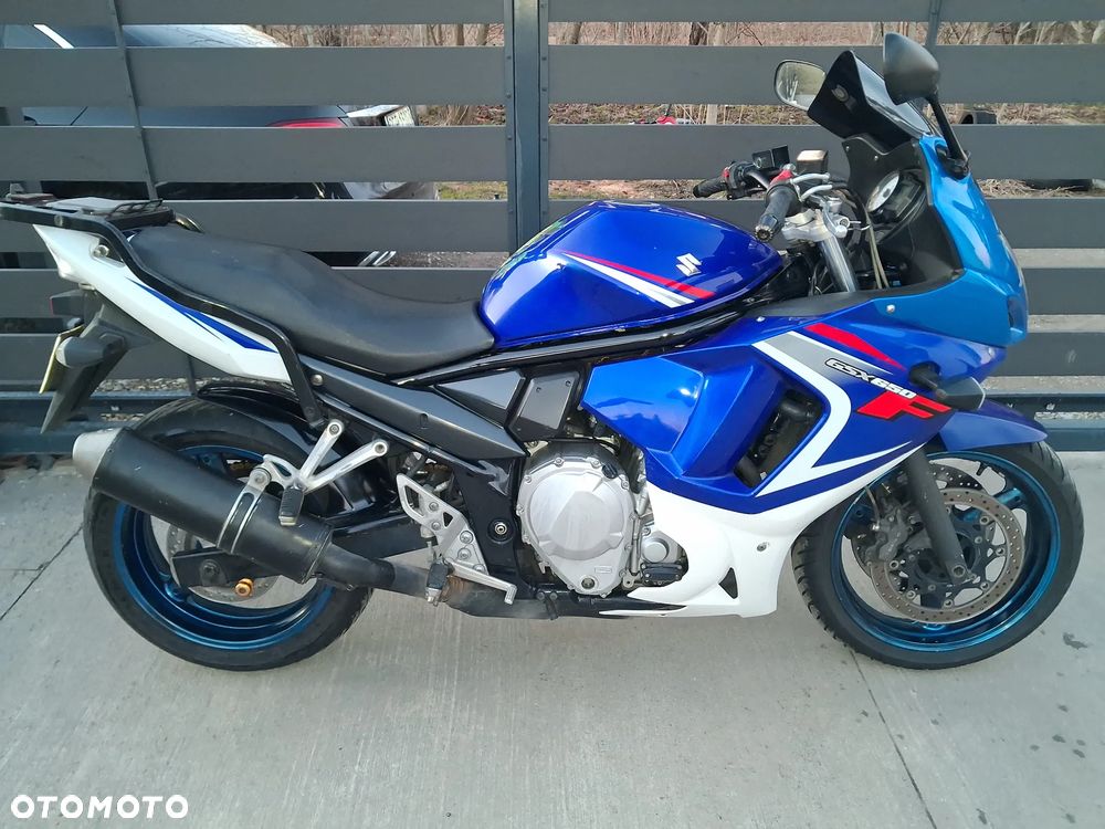 Suzuki GSX - 5