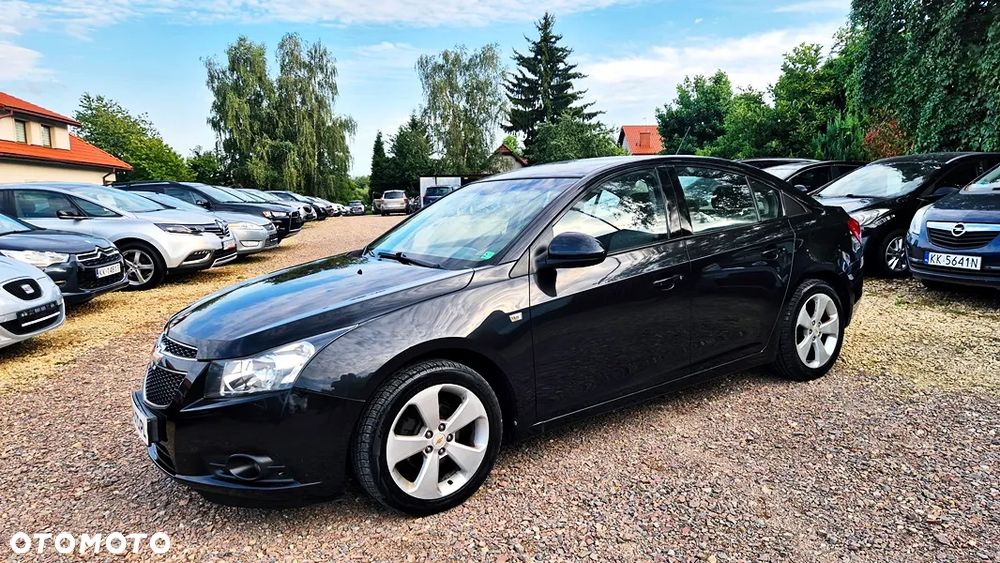 Chevrolet Cruze 1.6 LS - 23