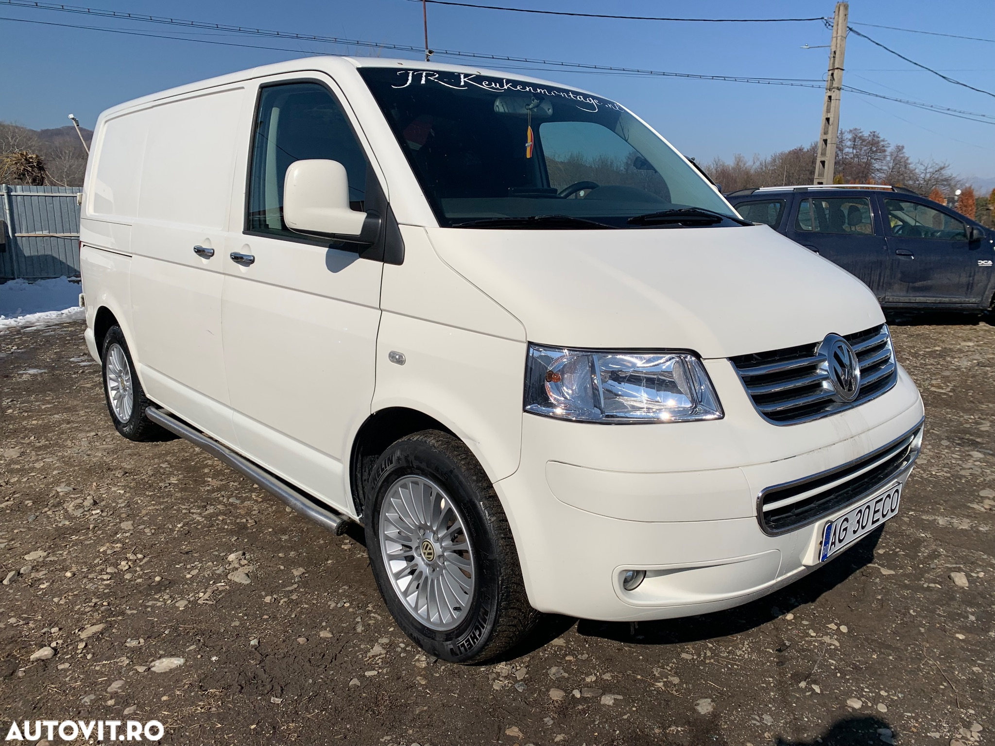 Volkswagen Transporter - 2