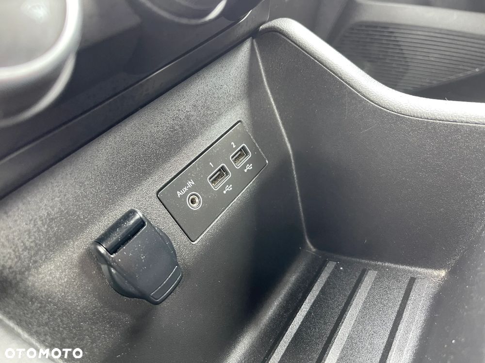 Renault Clio TCe 100 INTENS - 14