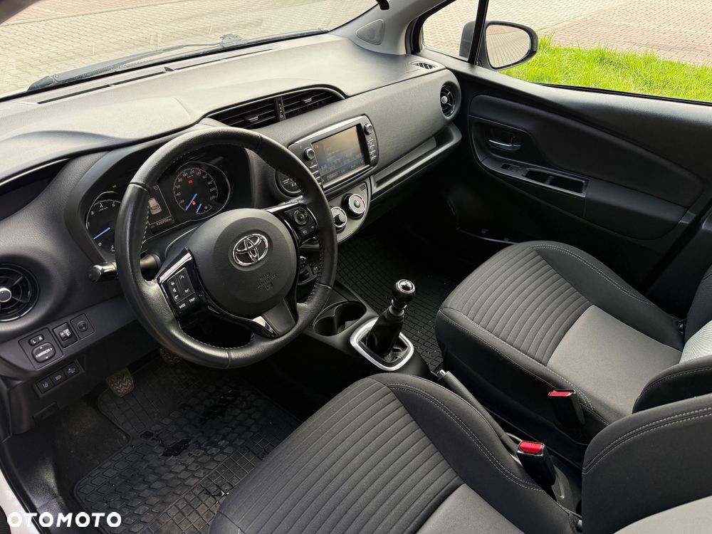 Toyota Yaris 1.5 Premium - 5