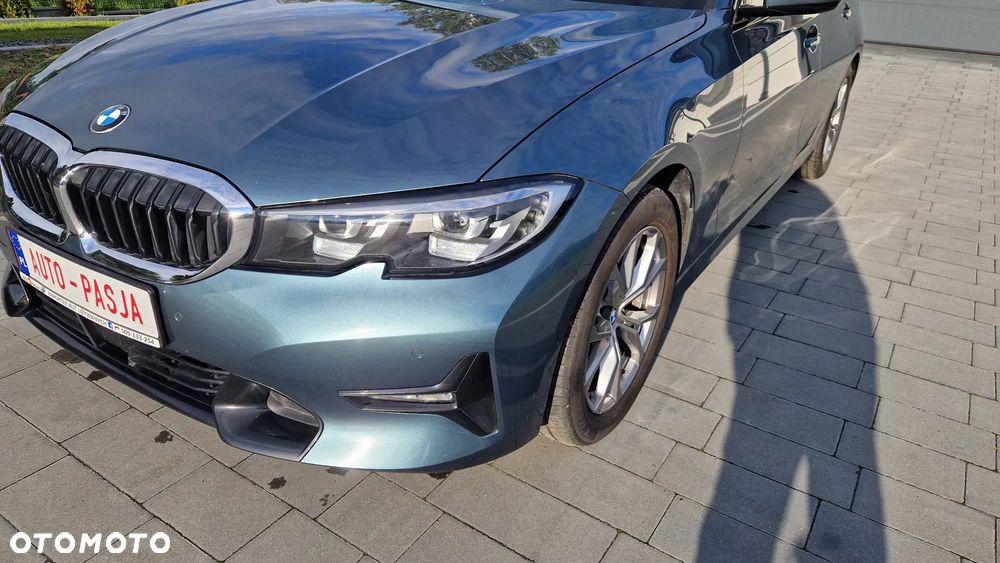 BMW Seria 3 320i GPF Sport - 10