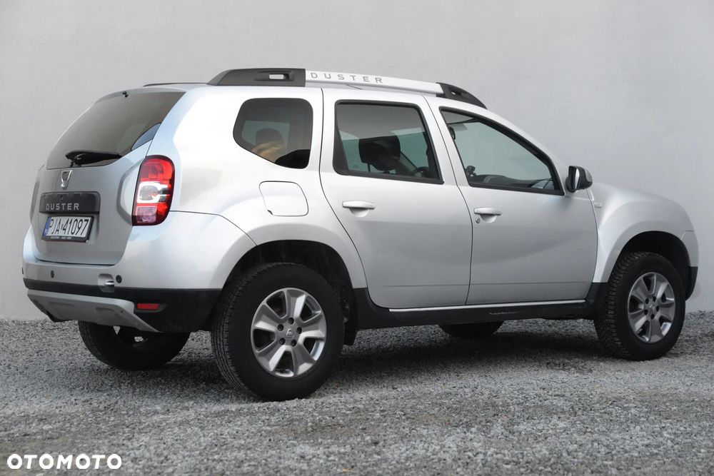 Dacia Duster 1.6 SCe Outdoor S&S - 4