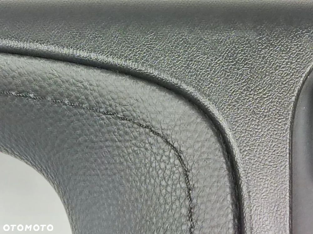 TOYOTA COROLLA od 2019r Ładowarka Indukcyjna - 2