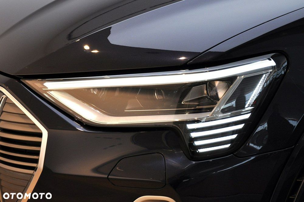 Audi e-tron Sportback - 8