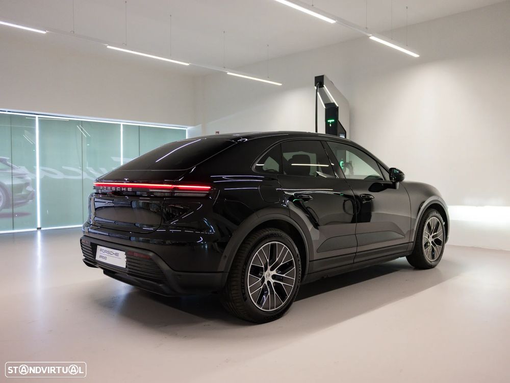 Porsche Macan Standard - 4