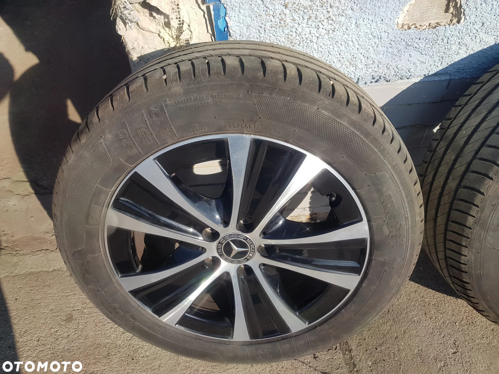 Mercedes-Benz Klasa E 220 d 4-Matic Business Edition 9G-TRONIC - 22