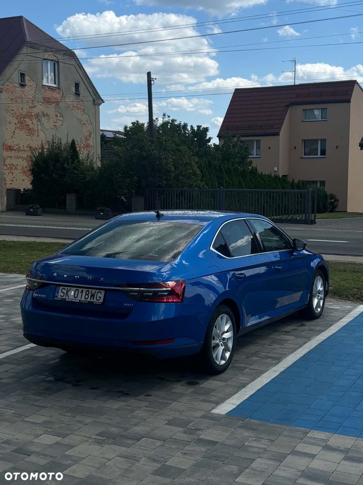 Skoda Superb 2022 photo 4