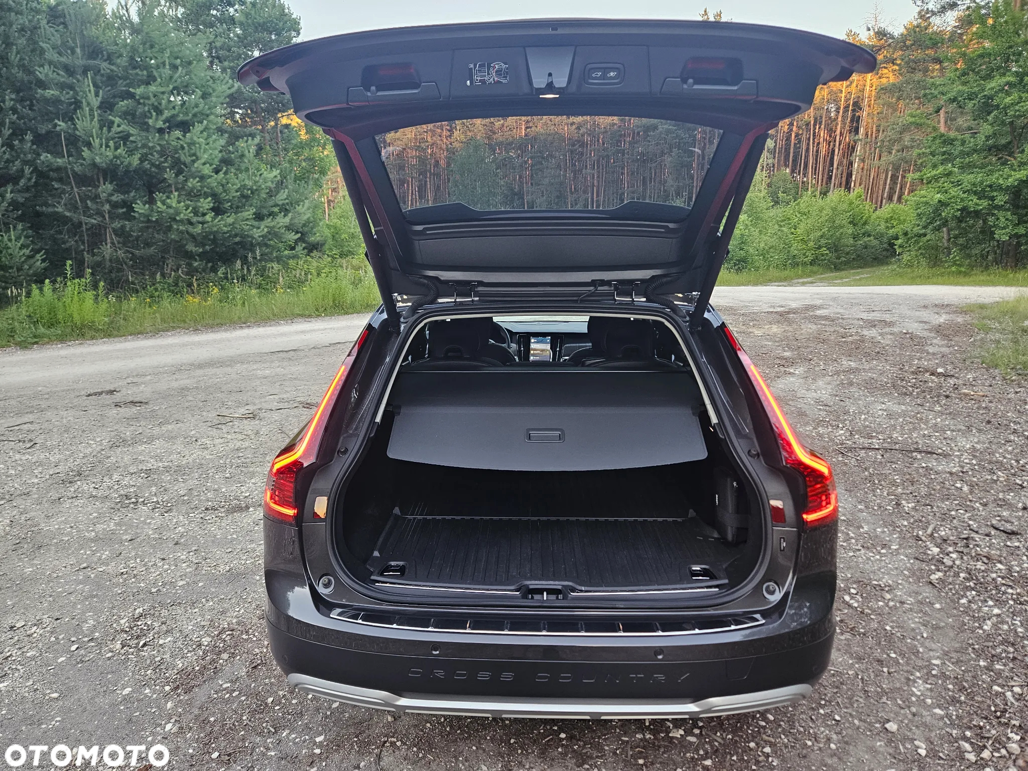 Volvo V90 Cross Country B6 B AWD Geartronic Pro - 23