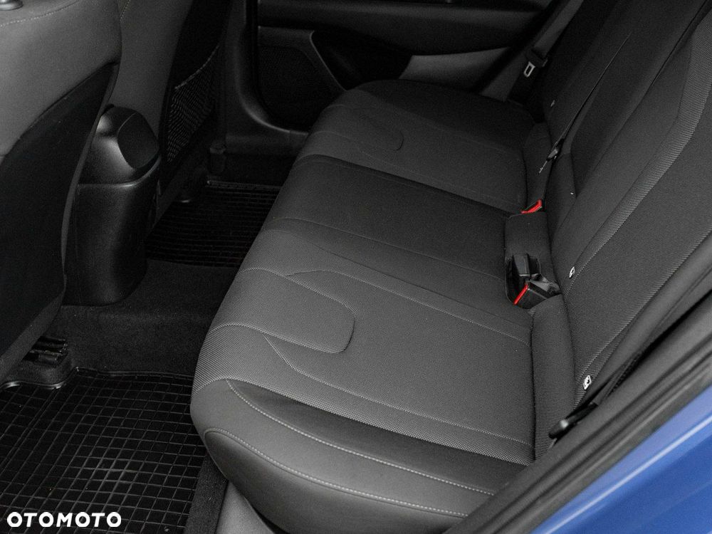 Hyundai Elantra 1.6 Modern - 24