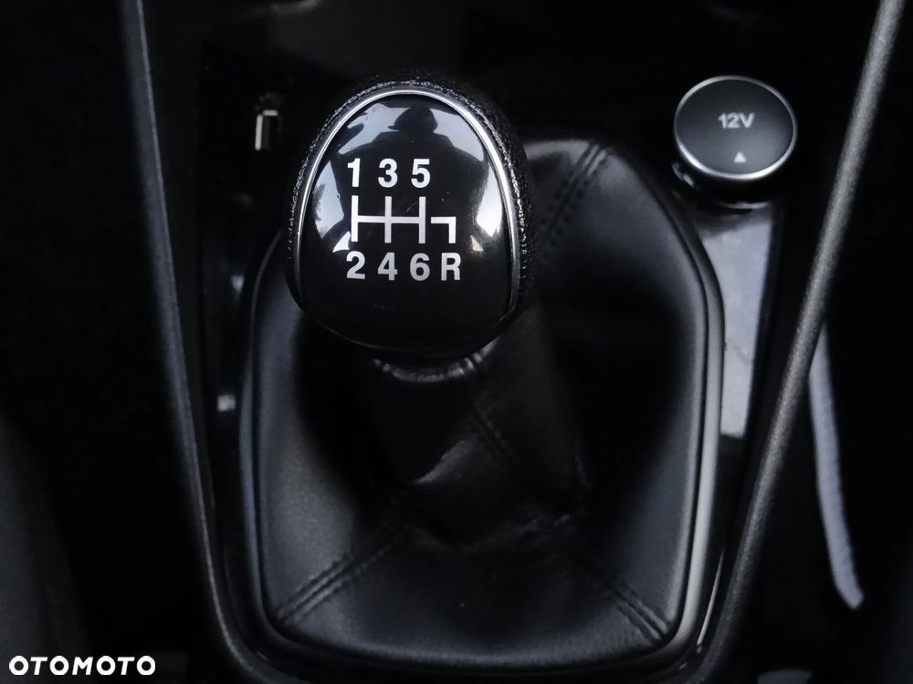 Ford Fiesta 1.0 EcoBoost Start-Stop Celebration - 39