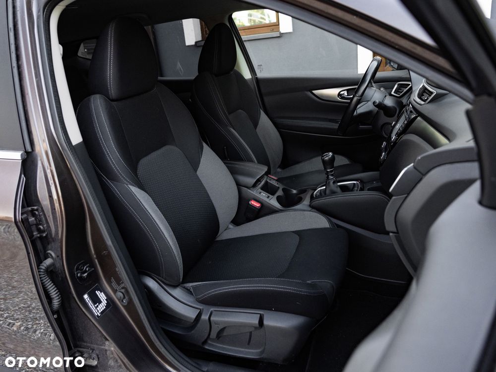 Nissan Qashqai 1.5 dCi N-Connecta - 33
