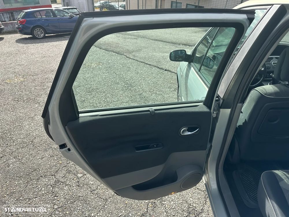 Renault Scénic 1.5 dCi Confort Privilége - 16