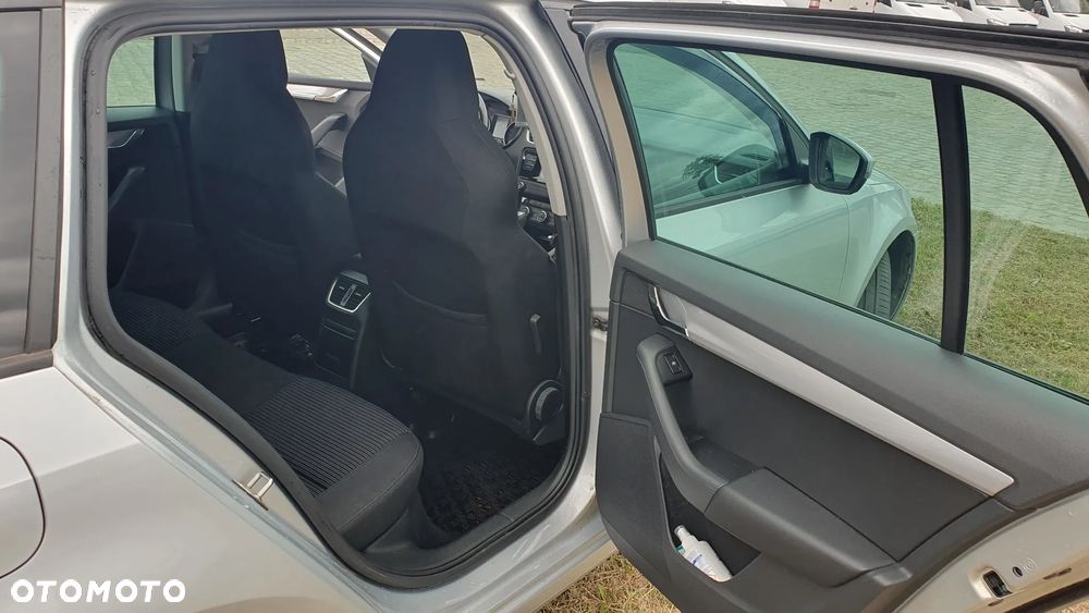 Skoda Octavia 1.6 TDI Ambition - 29