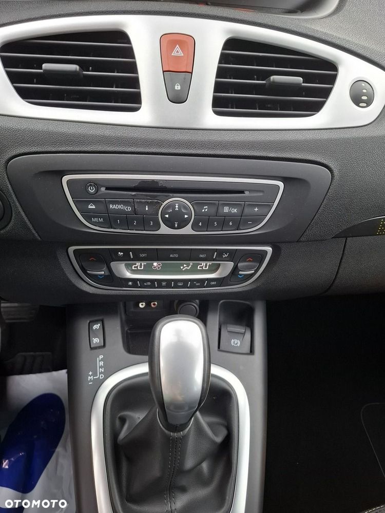 Renault Grand Scenic 2.0 16V 140 CVT Bose Edition - 14