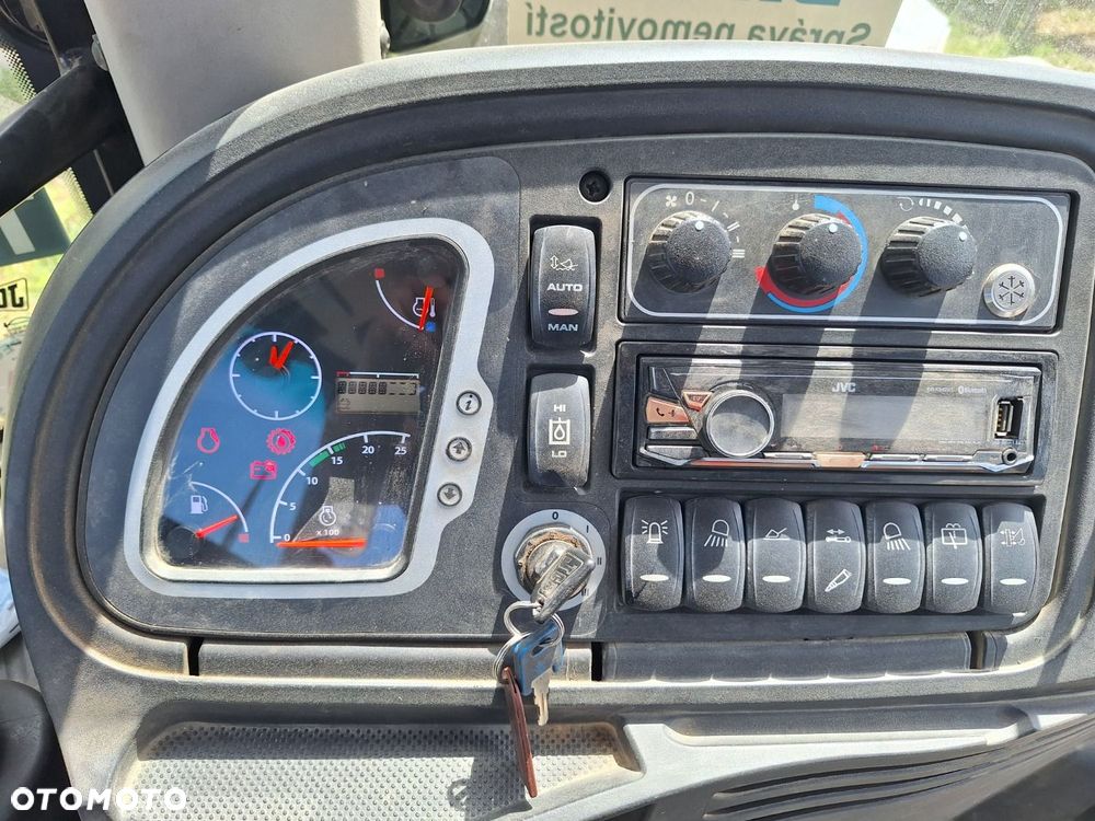JCB 3Cx 4X4 - 21