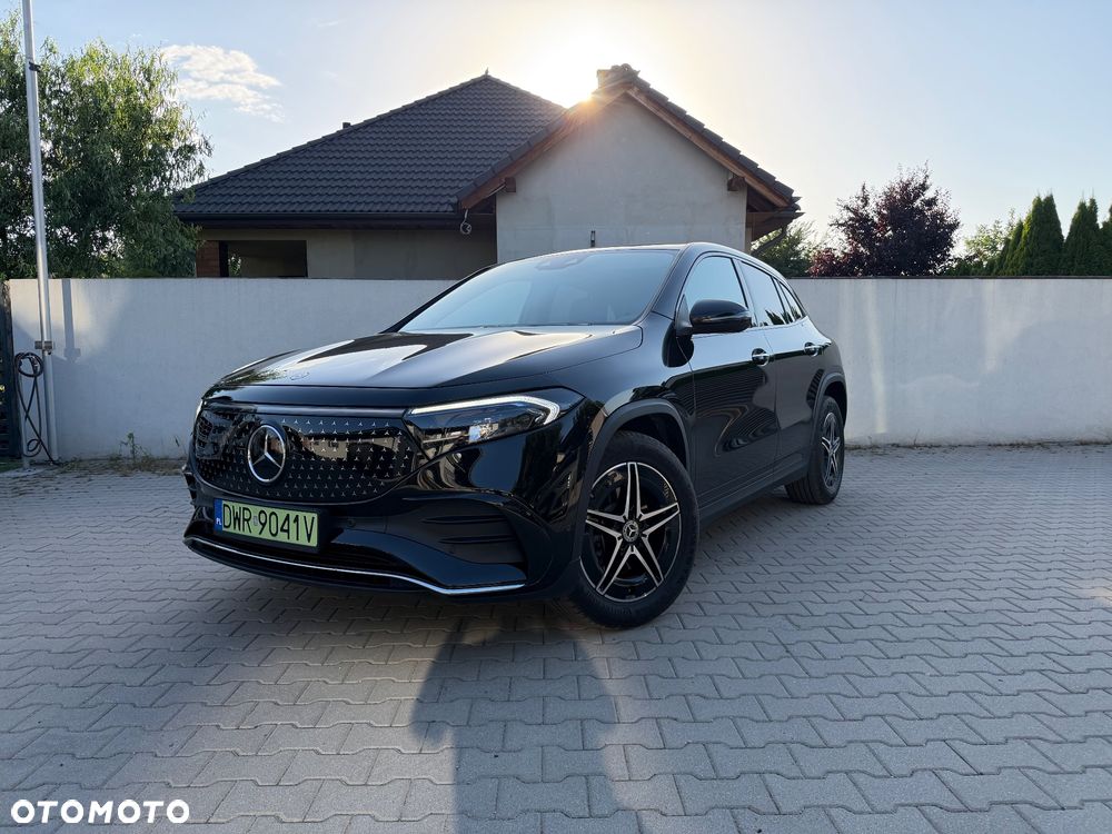 Mercedes-Benz EQA 250+ AMG Line - 1
