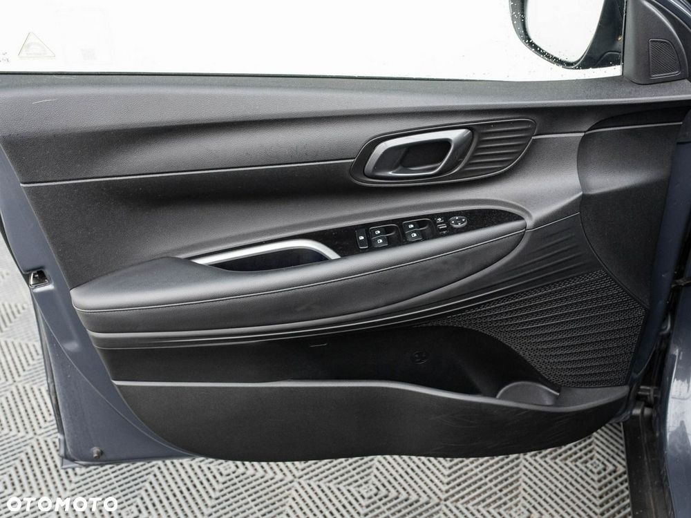 Hyundai Bayon 1.0 T-GDI Executive DCT - 11
