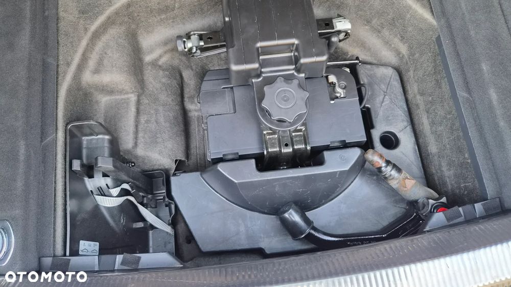 Audi A4 Avant 2.0 TDI DPF S line Sportpaket - 38