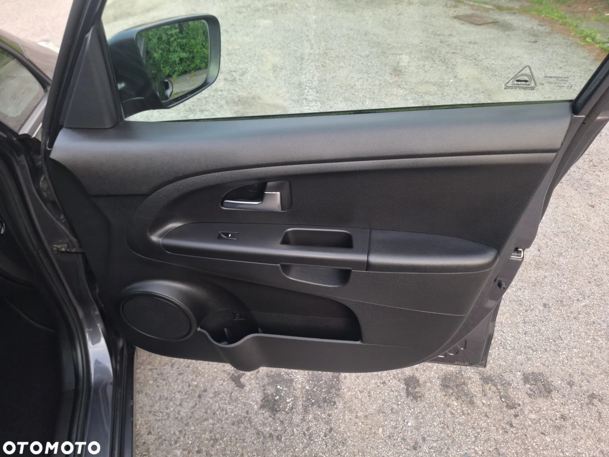 Kia Venga 1.4 CRDi 90 Business Line - 31