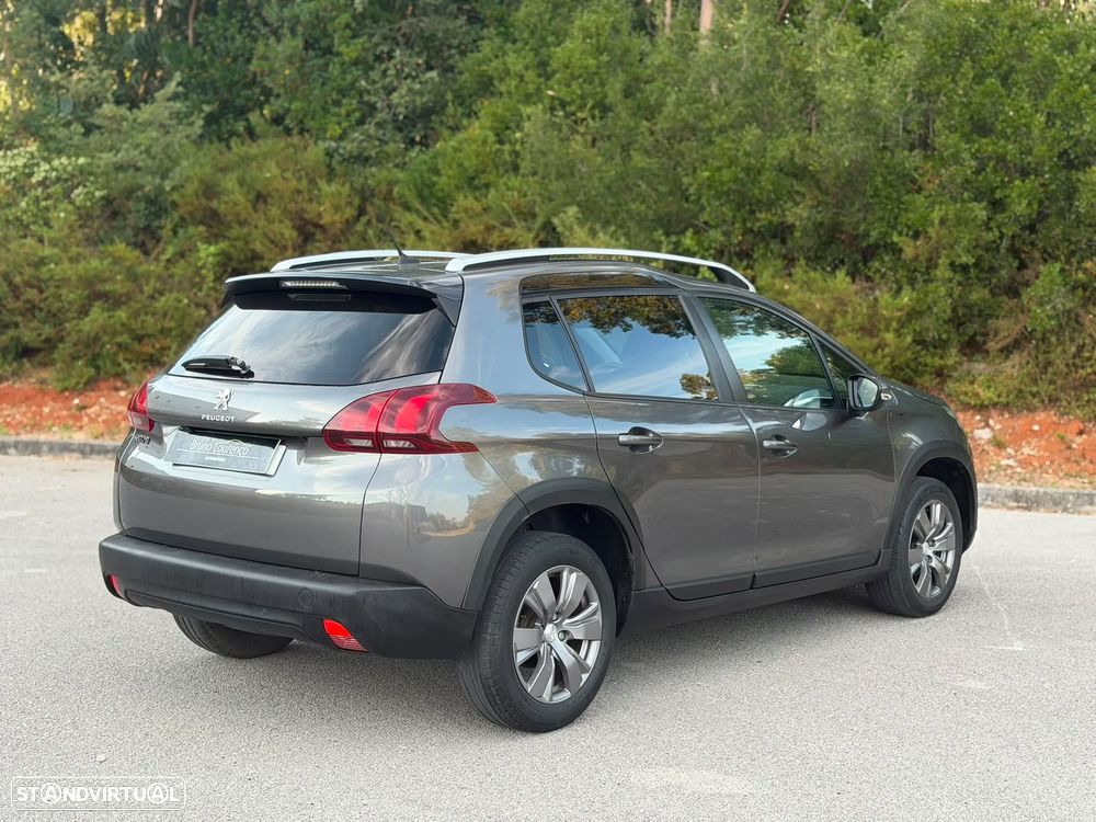 Peugeot 2008 1.2 PureTech Style - 7