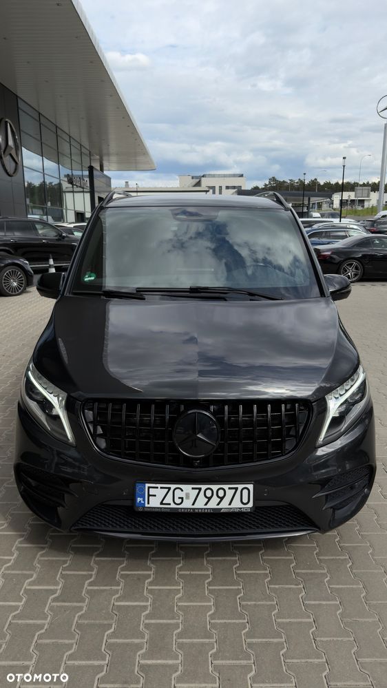 Mercedes-Benz Klasa V - 2