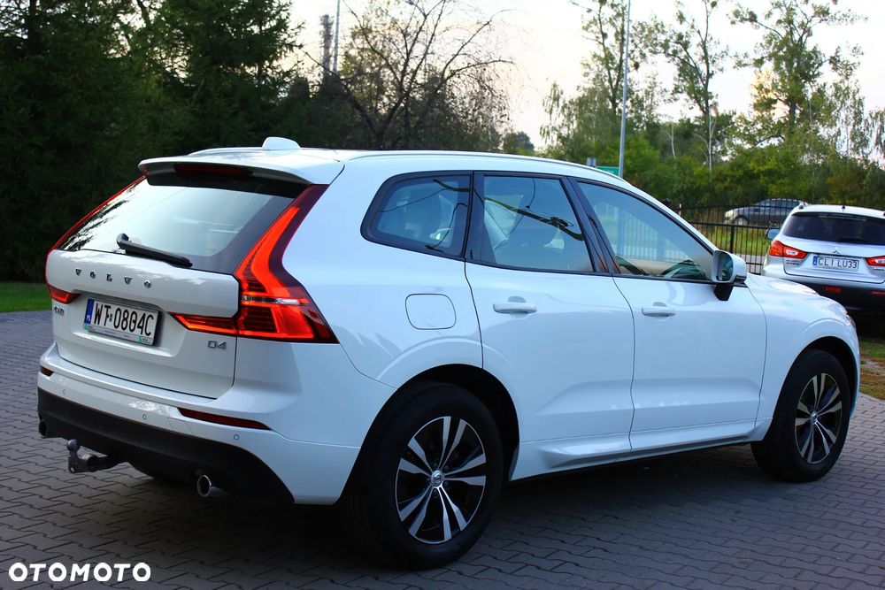 Volvo XC 60 D4 Momentum Pro - 20
