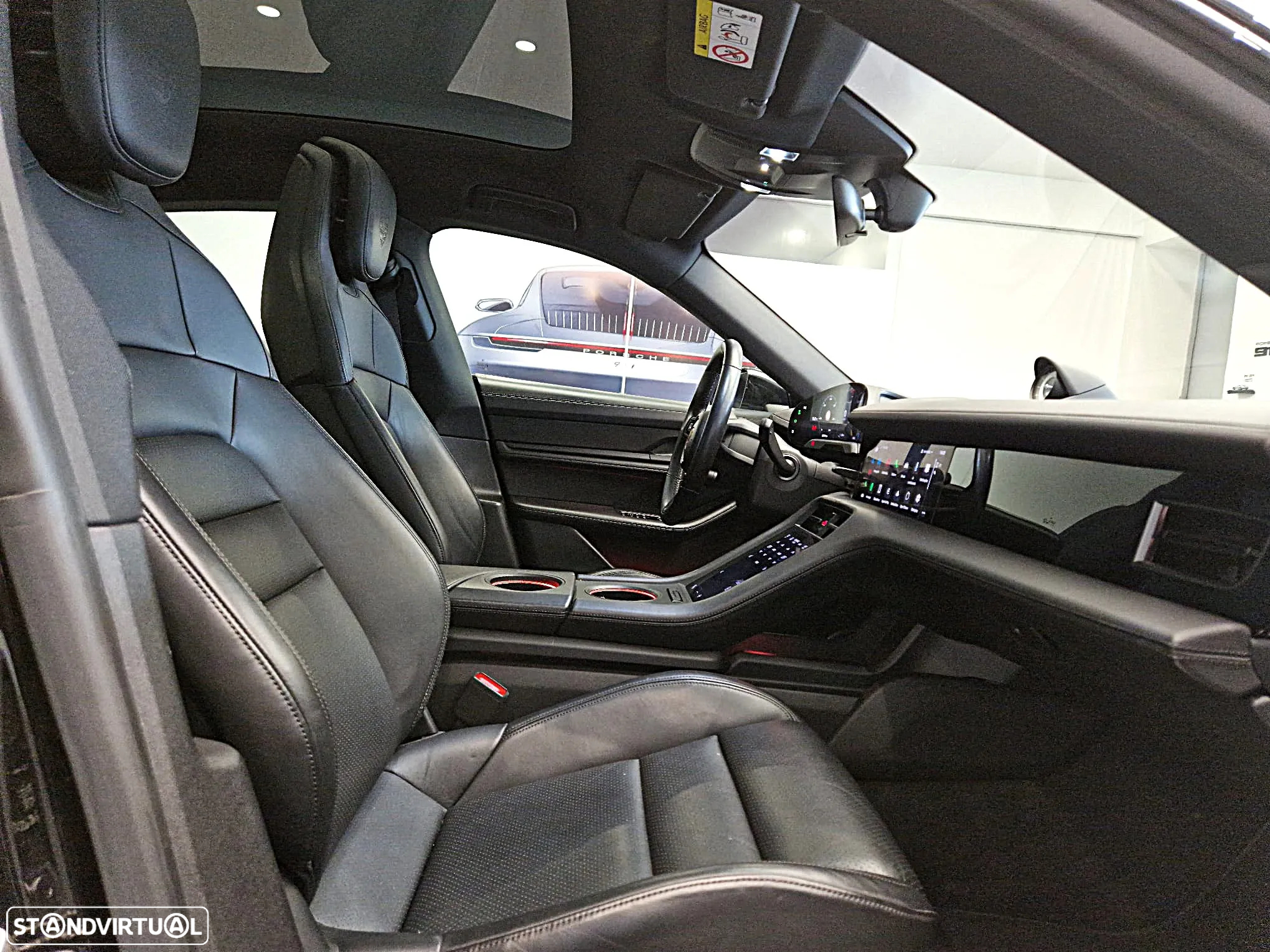 Porsche Taycan 4S - 21