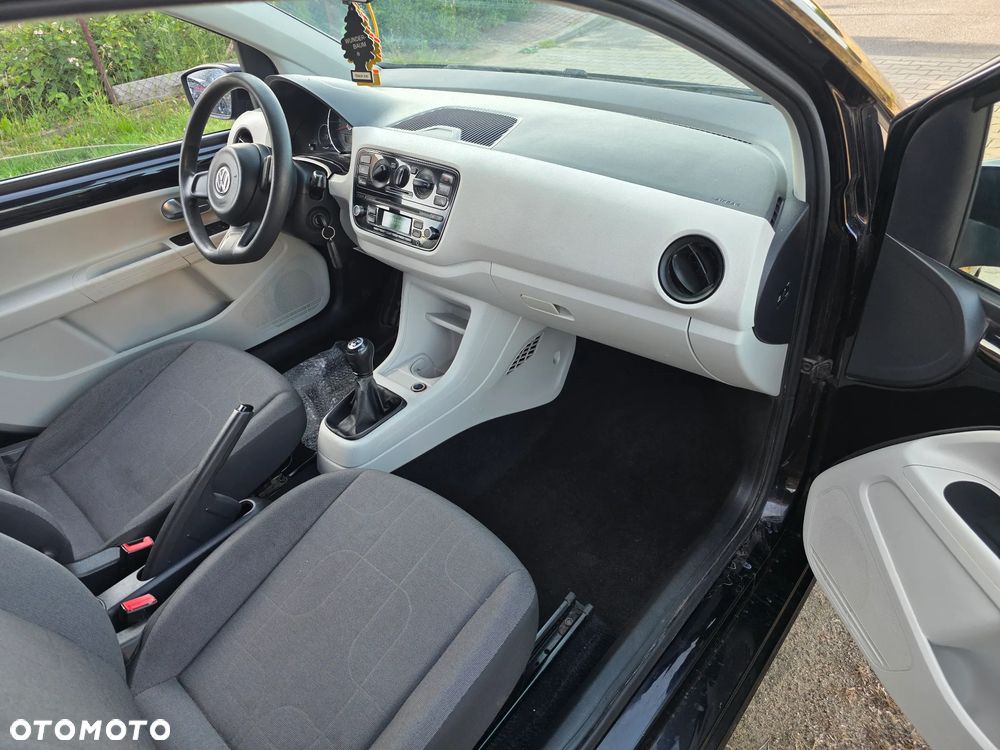Volkswagen up! cup - 11