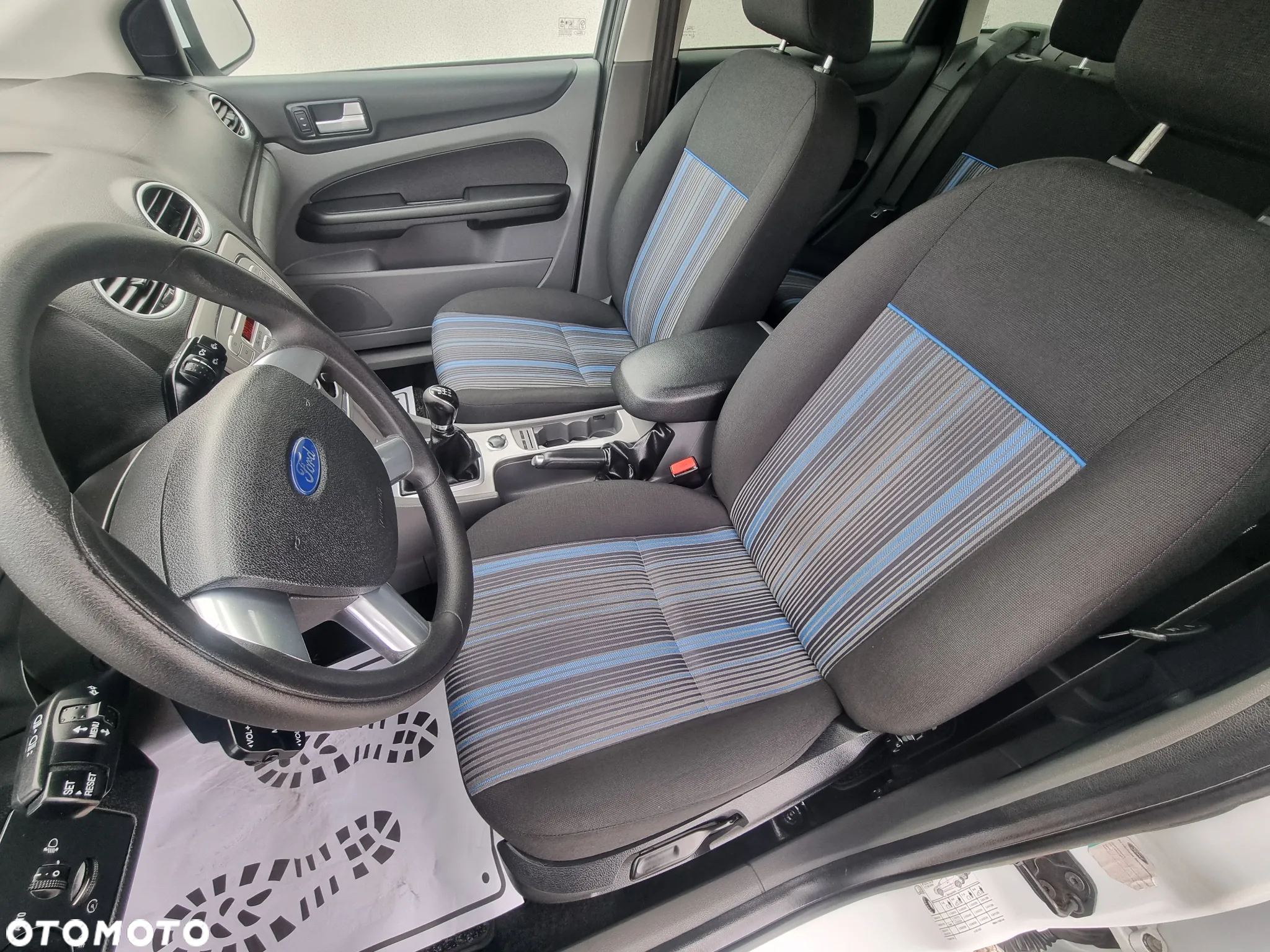 Ford Focus 1.6 TDCi Sport - 11
