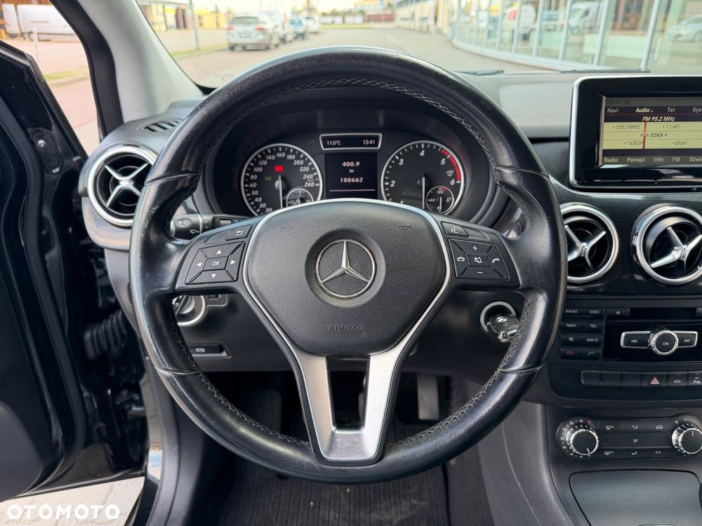Mercedes-Benz Klasa B 180 d BlueEFFICIENCY Edition - 27