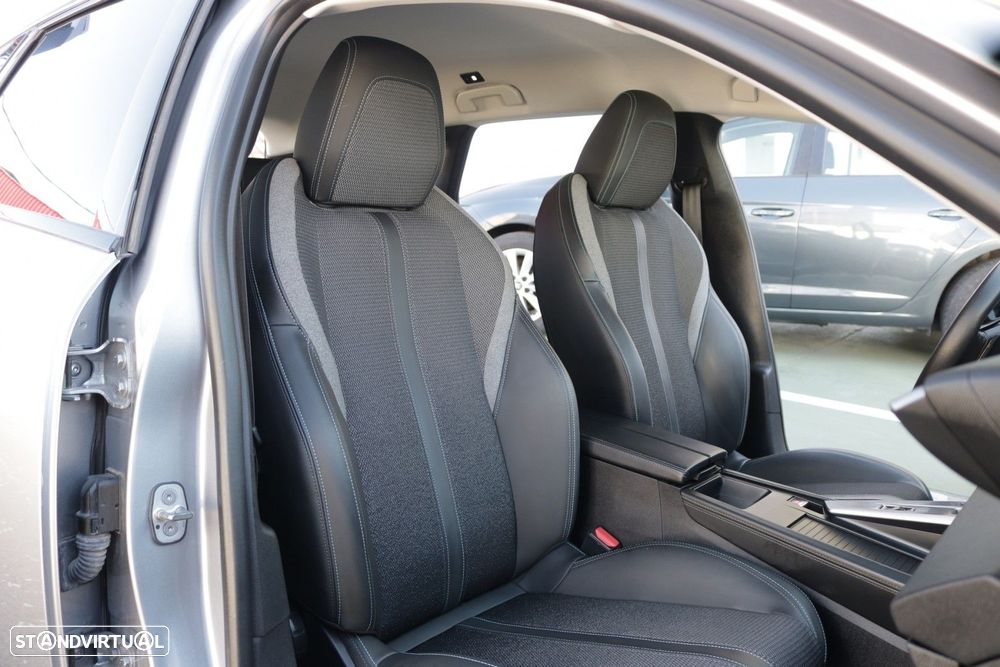 Peugeot 308 SW 1.6 Hybrid Allure Pack e-EAT8 - 24