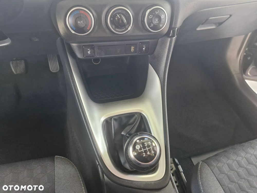 Toyota Yaris 1.5 Comfort - 9