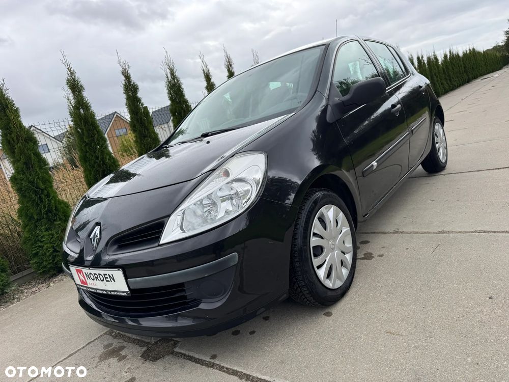 Renault Clio 1.2 16V Authentique - 13