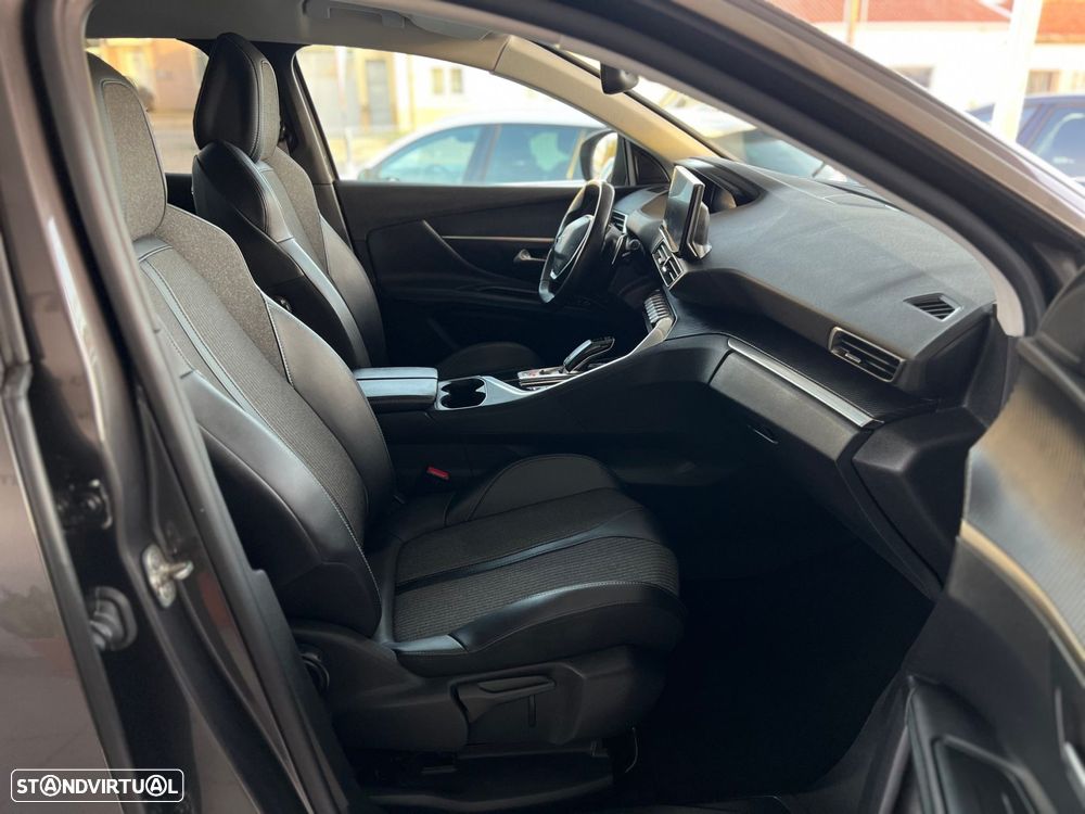 Peugeot 3008 1.5 BlueHDi Allure EAT8 - 21